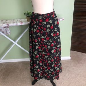 $6 w/bundle TR Bentley Rose Maxi Skirt Size Medium